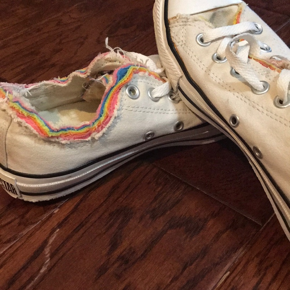 White bohemian converse with rainbow accents